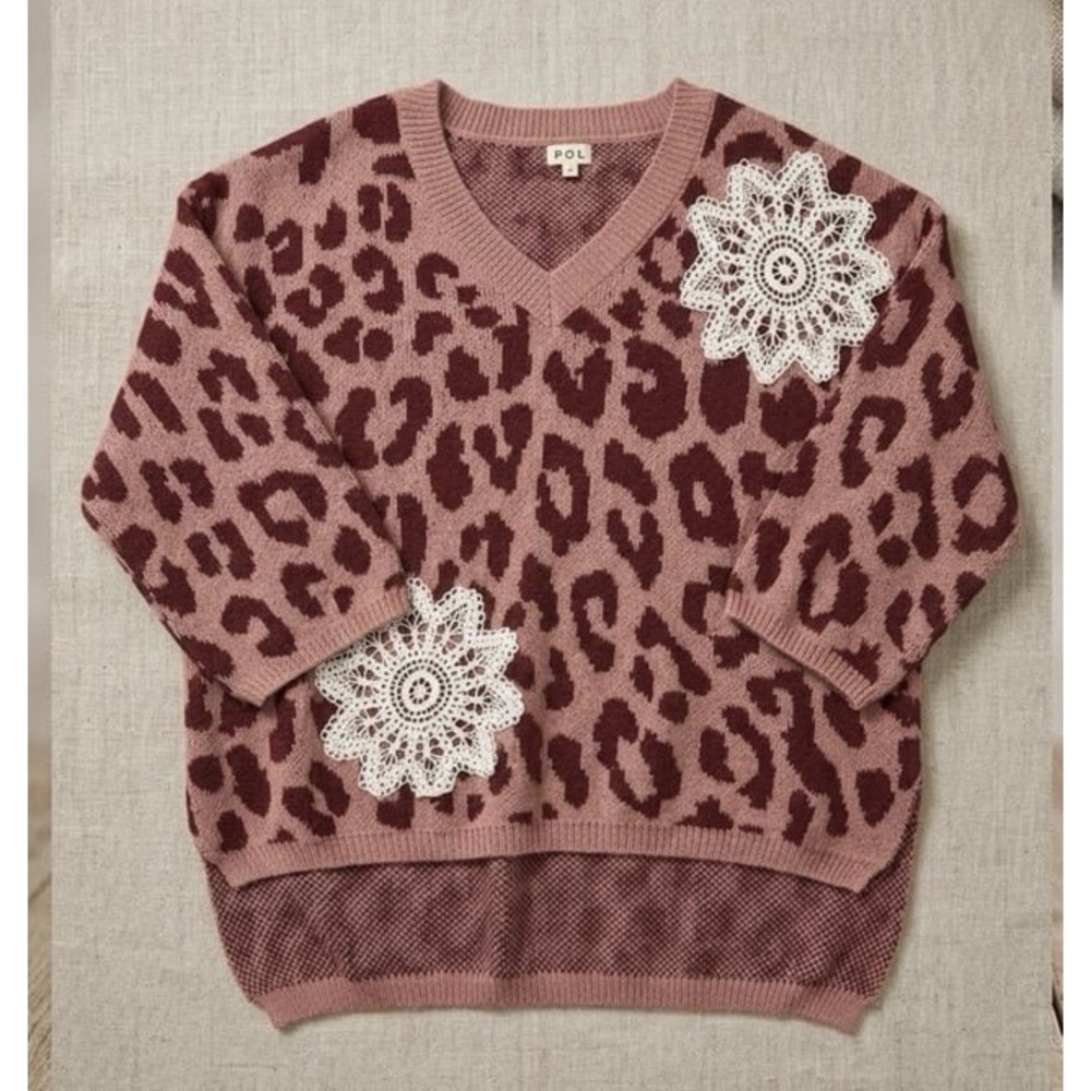 POL Women's Leopard Print Crewneck Sweater